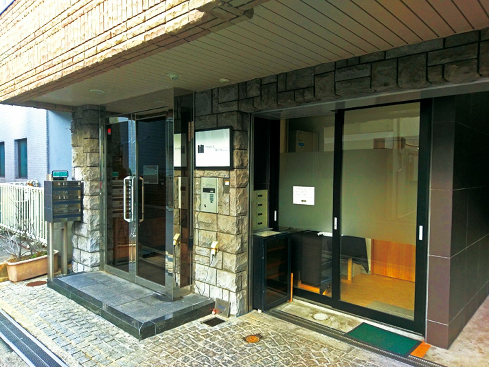 Terrace + House Bentencho Osaka Eksteriør billede